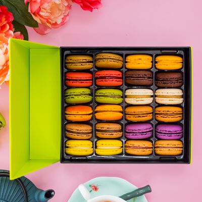 24 Piece Macaron Gift Box